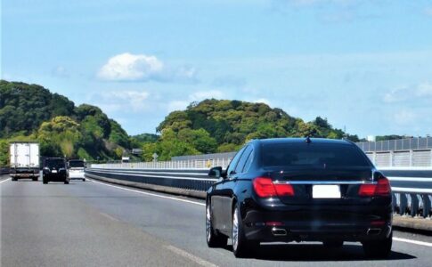 車線変更　罰金
