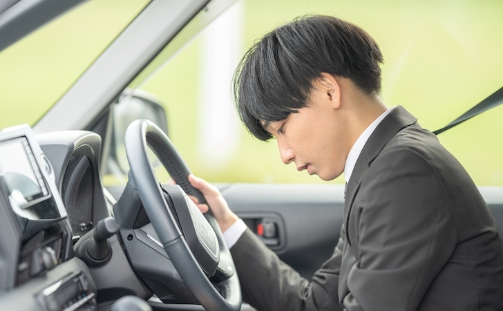 交通事故の行政罰とは?刑事罰との違い・点数・罰金まで徹底解説