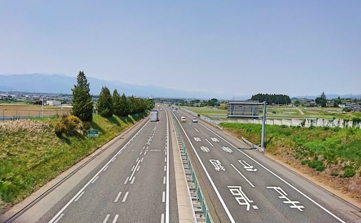 そもそも「追越車線」とは